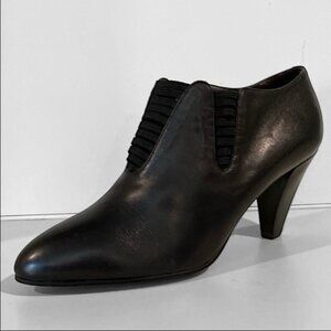 Brown's Black Leather Pointy Heels Size 37.5